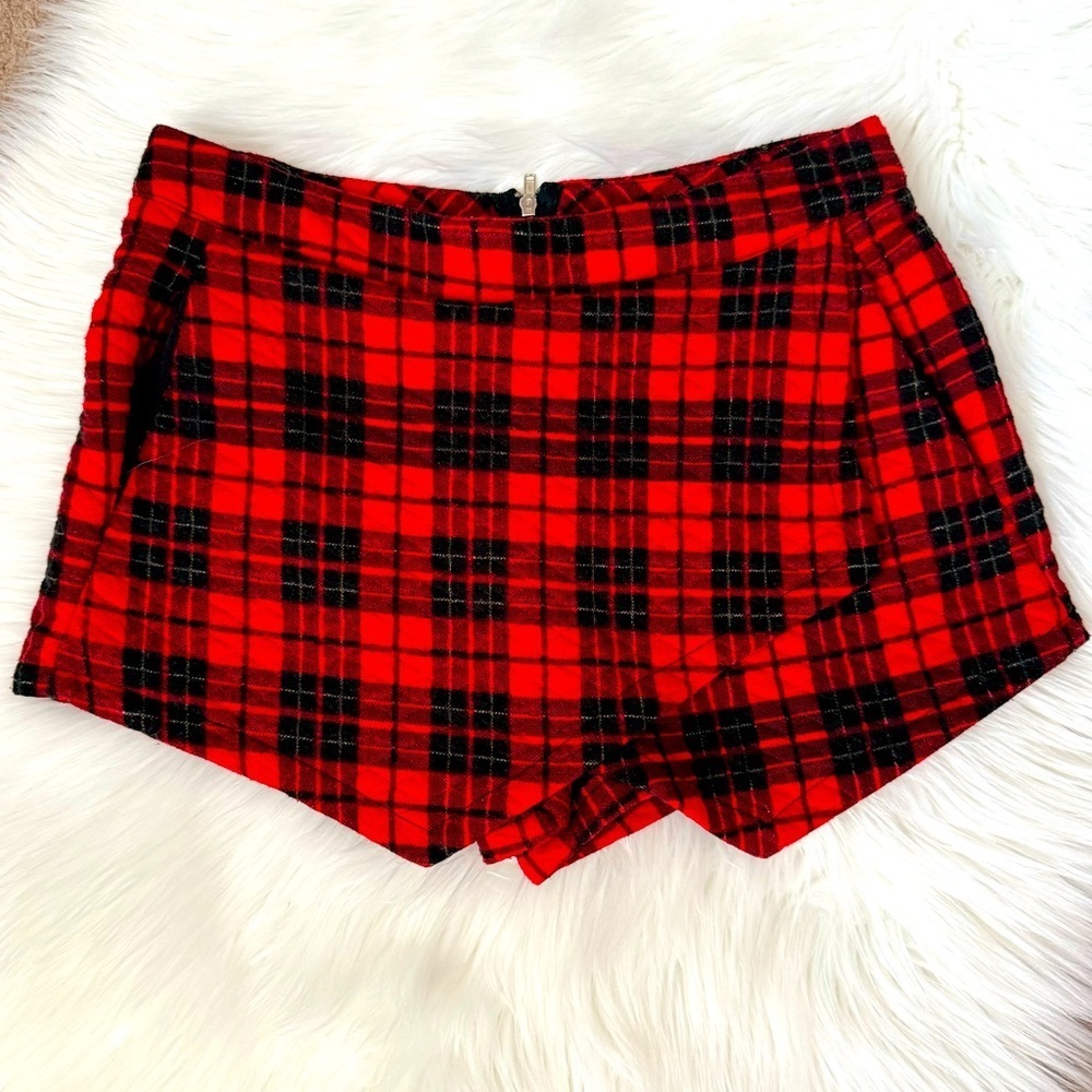Love Culture Red Plaid Quilted Front Panel Skort Small